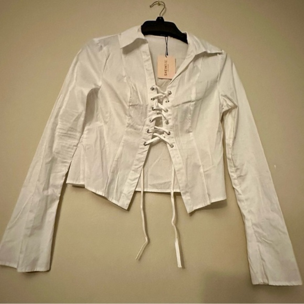 🌸 Shein White Corset Lace Up Blouse L Chic Spring Aesthetic Top NWT - Picture 2 of 5
